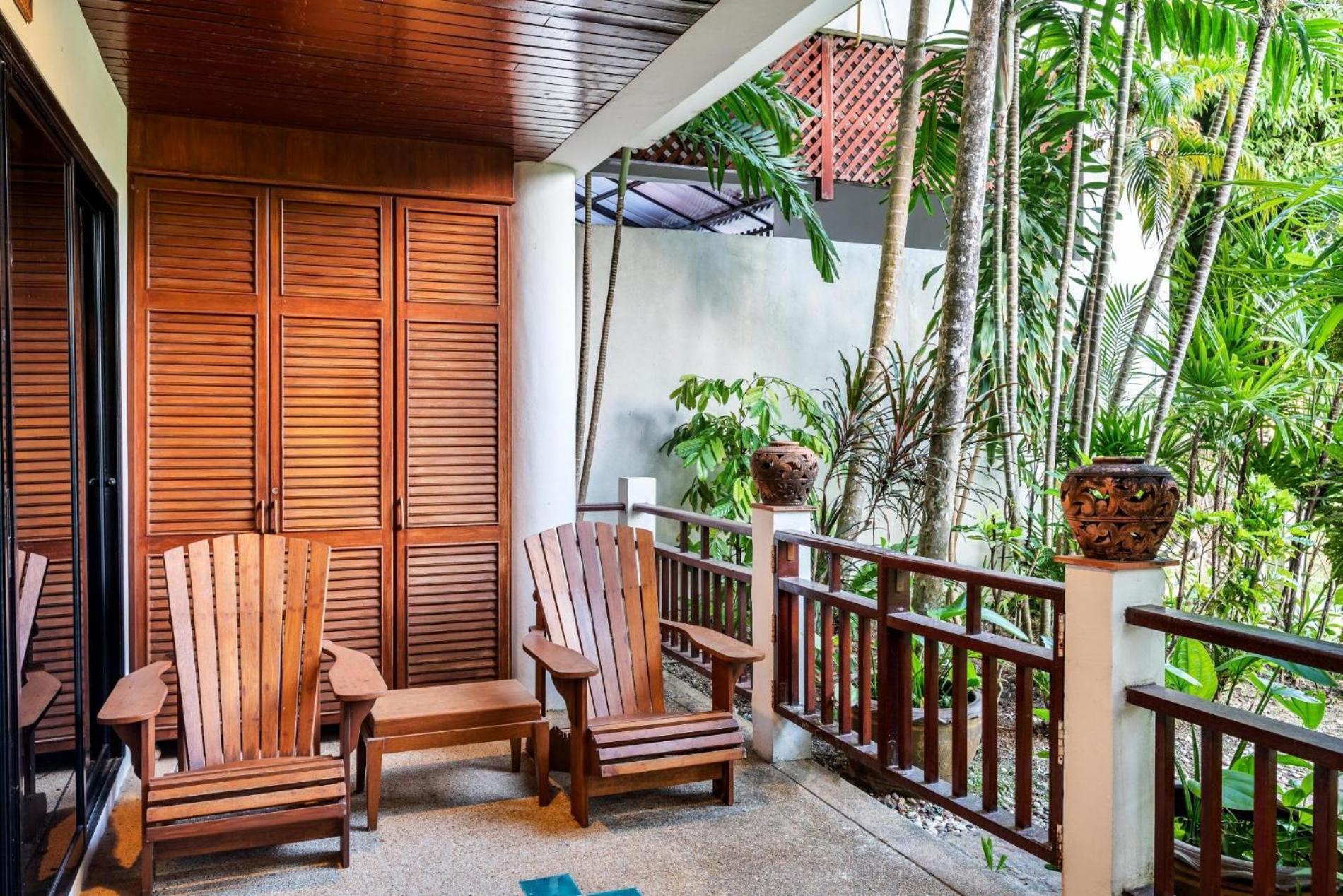 The Sands 2 Bedroom Apartment Naiharn Nai Harn Bagian luar foto