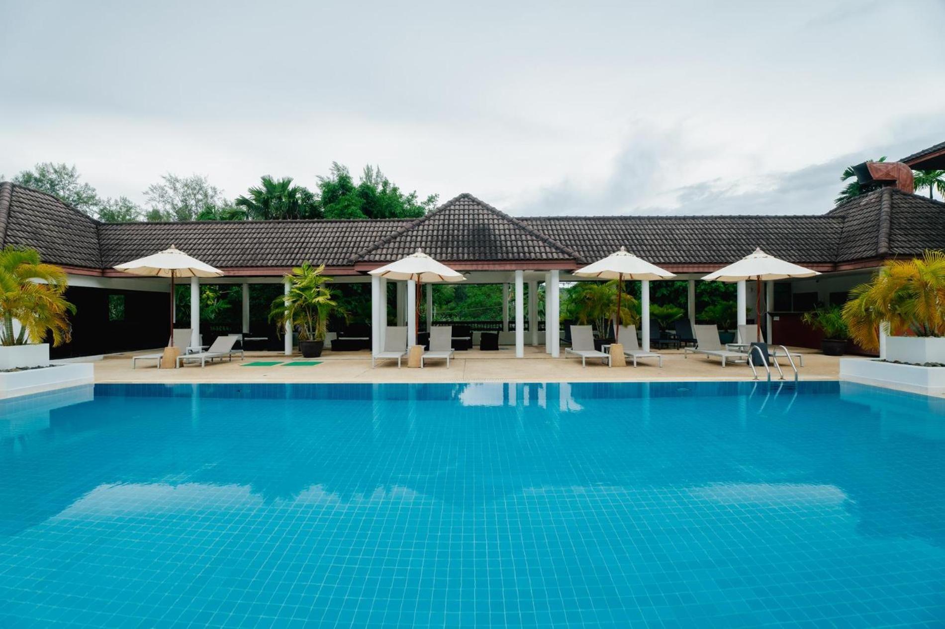 The Sands 2 Bedroom Apartment Naiharn Nai Harn Bagian luar foto