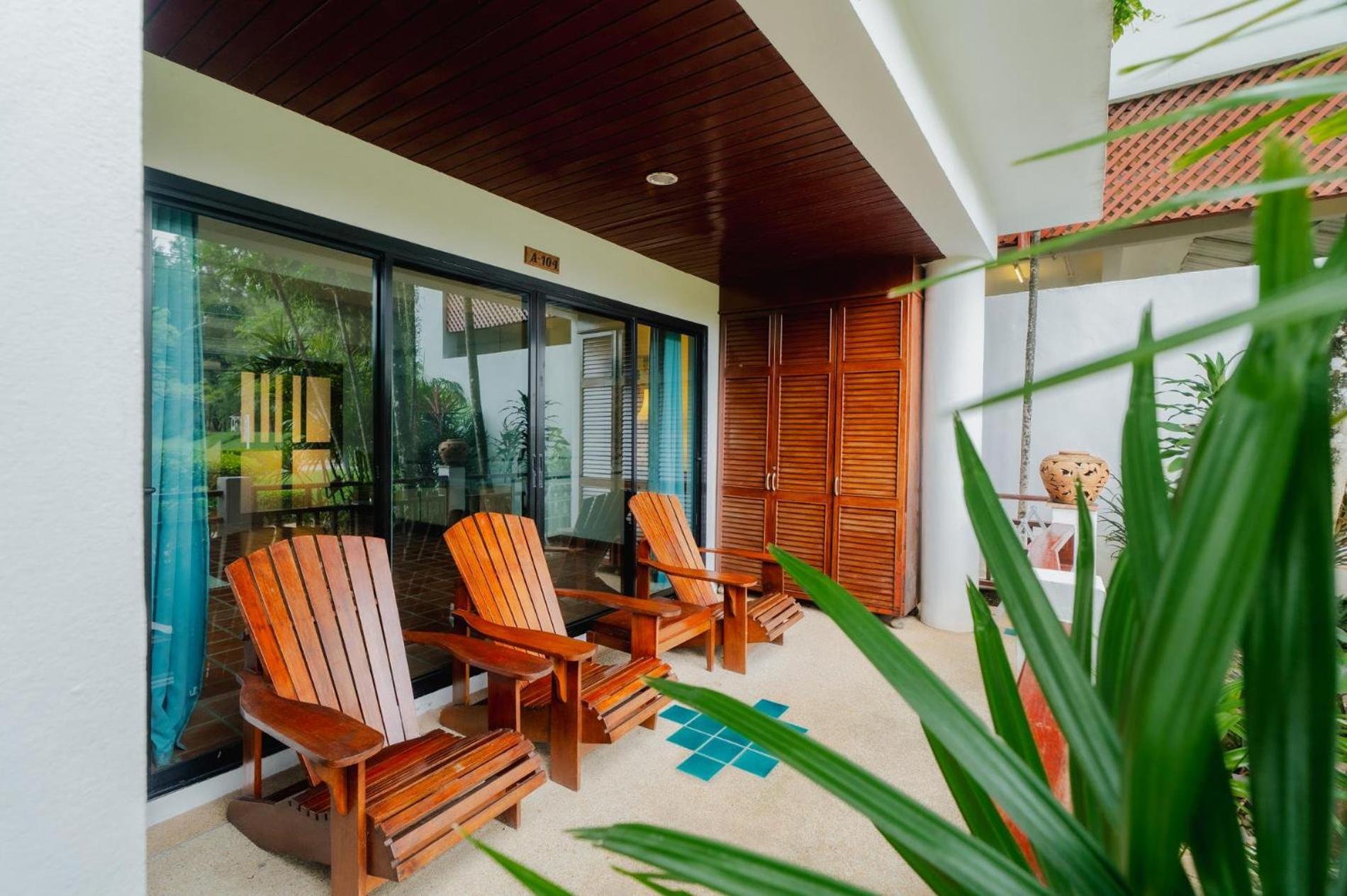 The Sands 2 Bedroom Apartment Naiharn Nai Harn Bagian luar foto