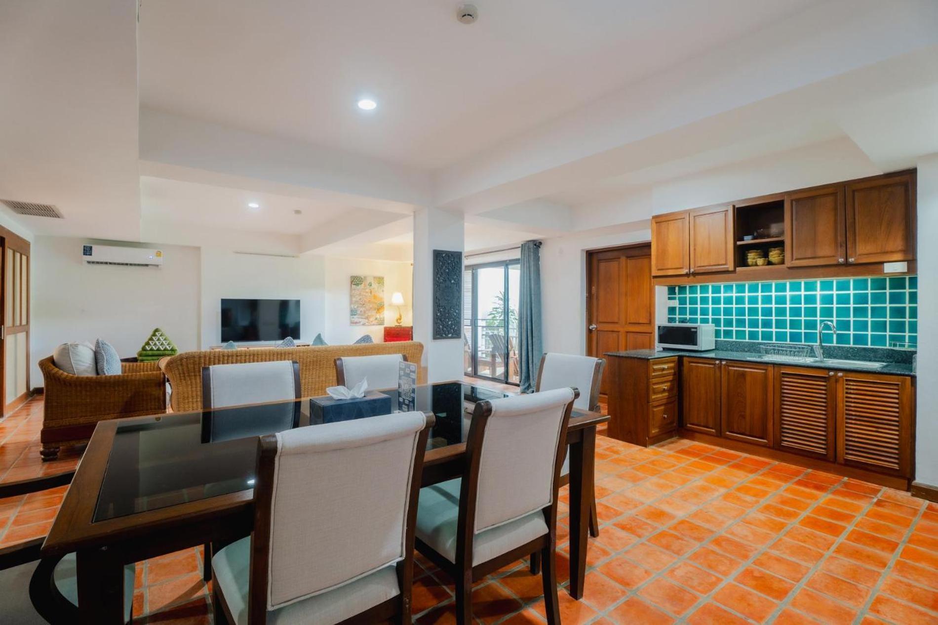 The Sands 2 Bedroom Apartment Naiharn Nai Harn Bagian luar foto