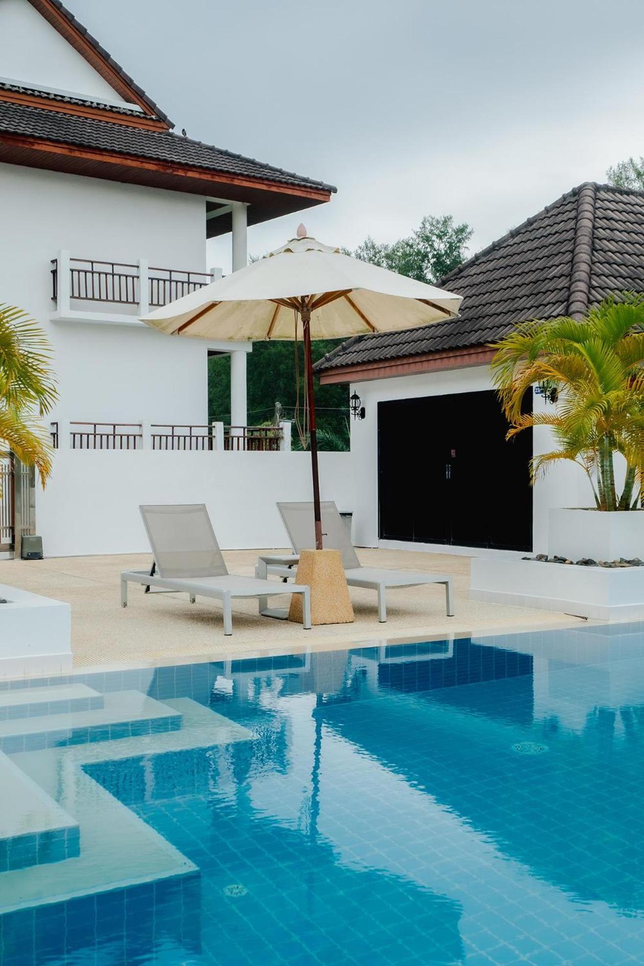 The Sands 2 Bedroom Apartment Naiharn Nai Harn Bagian luar foto