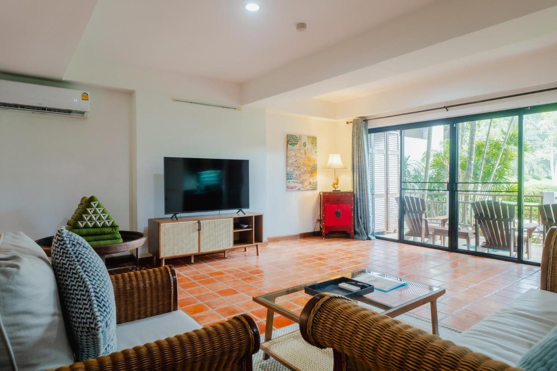The Sands 2 Bedroom Apartment Naiharn Nai Harn Bagian luar foto